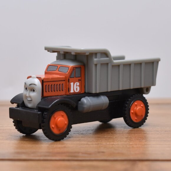 Monty 16 Dump Truck - Thomas & Friends Wooden Railway Train Engine Vintage 2003 - Picture 1 of 7